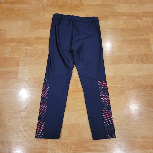 Under Armour Heatgear Compression Capri Leggings Size Small - Picture 4 of 5
